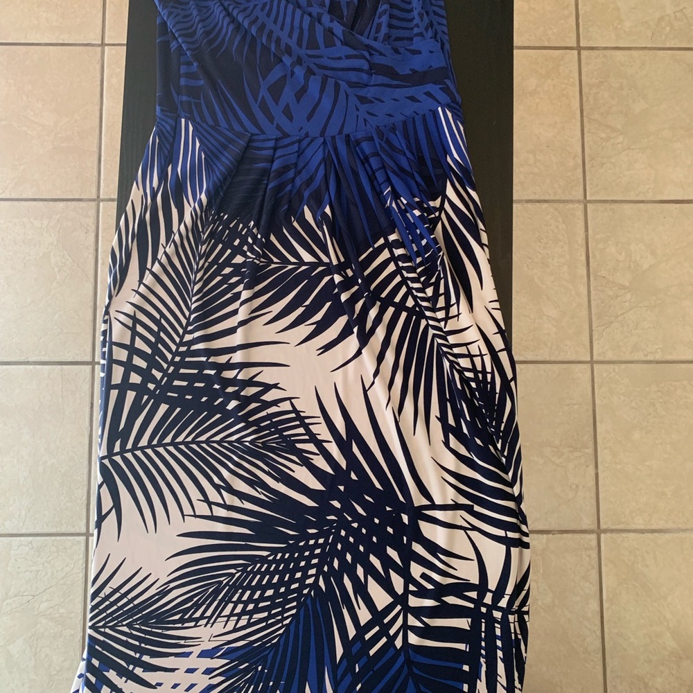 *SOLD* Sold elsewhere.Liz Claiborne Maxi Dress. - Picture 8 of 8